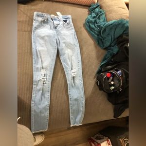 I do not fit them anymore and barley wore them